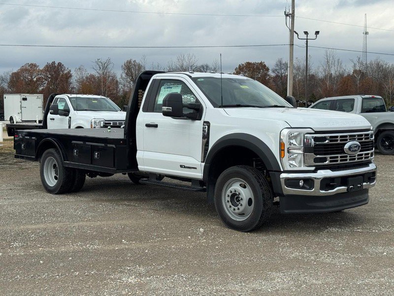 New 2026 Ford F550 XL 4WD Reg Cab CA image 2