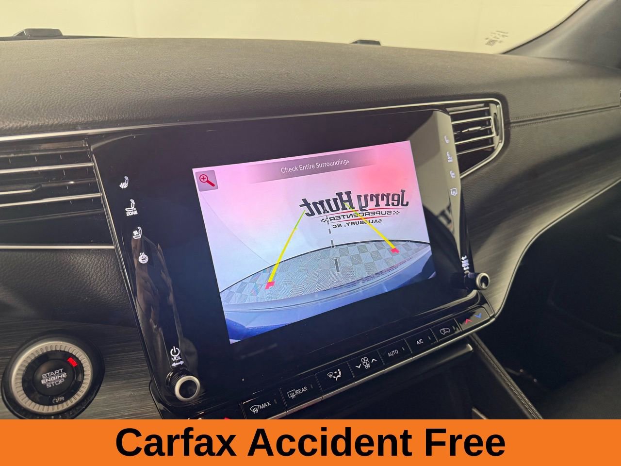 Used 2024 Jeep Wagoneer L Series II w/ Flexible Seating Group image 3