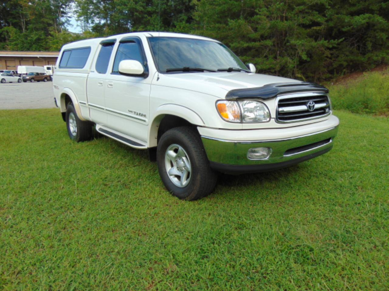 Used 2000 Toyota Tundra Limited w/ Off-Road Pkg AWD/4WD image 2