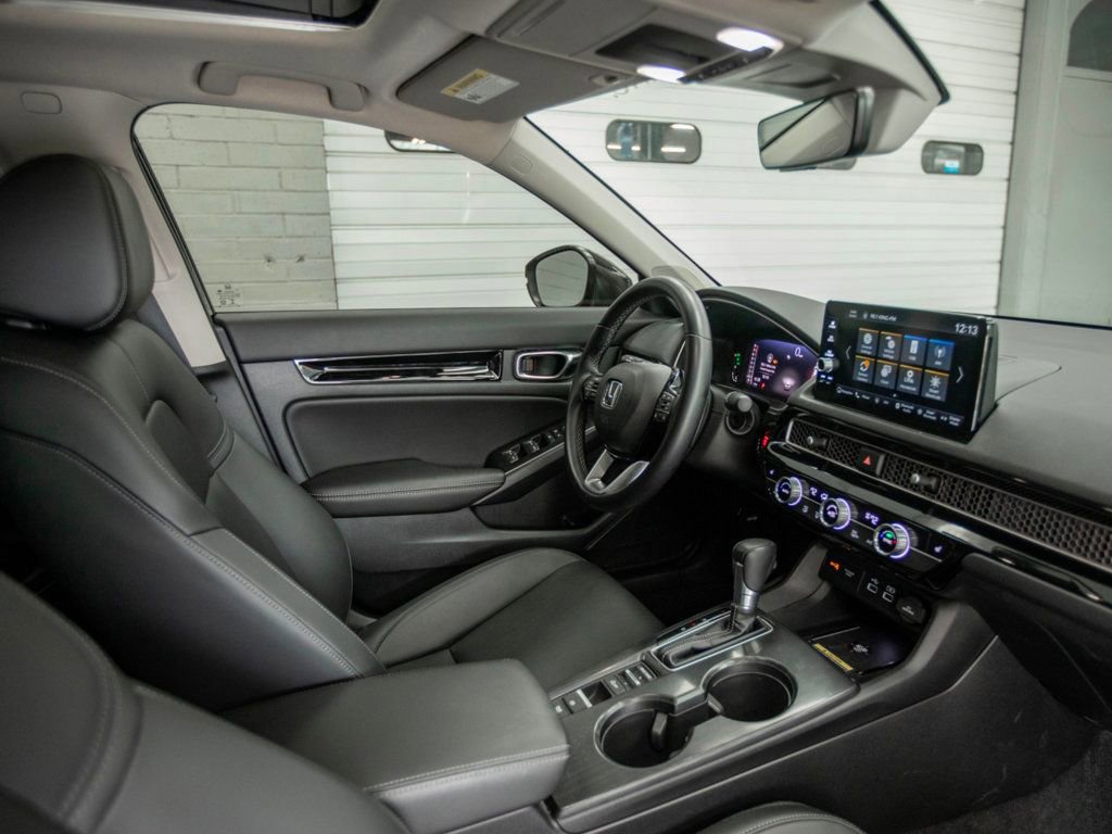 Used 2022 Honda Civic Touring image 15