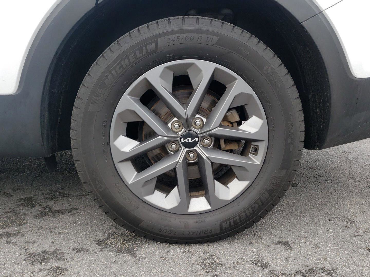 Used 2024 Kia Telluride LX image 21