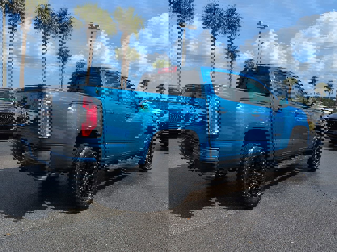 Used 2022 GMC Canyon Elevation w/ Elevation Premium Package image 4