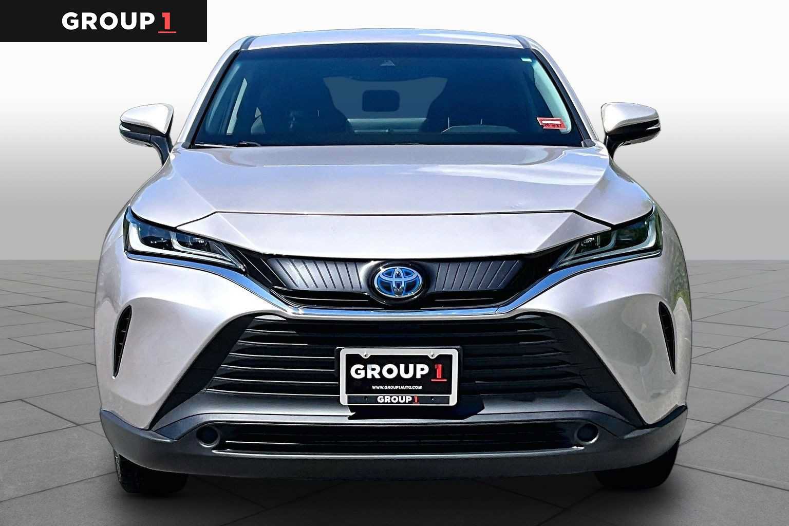 Used 2023 Toyota Venza LE AWD/4WD image 4