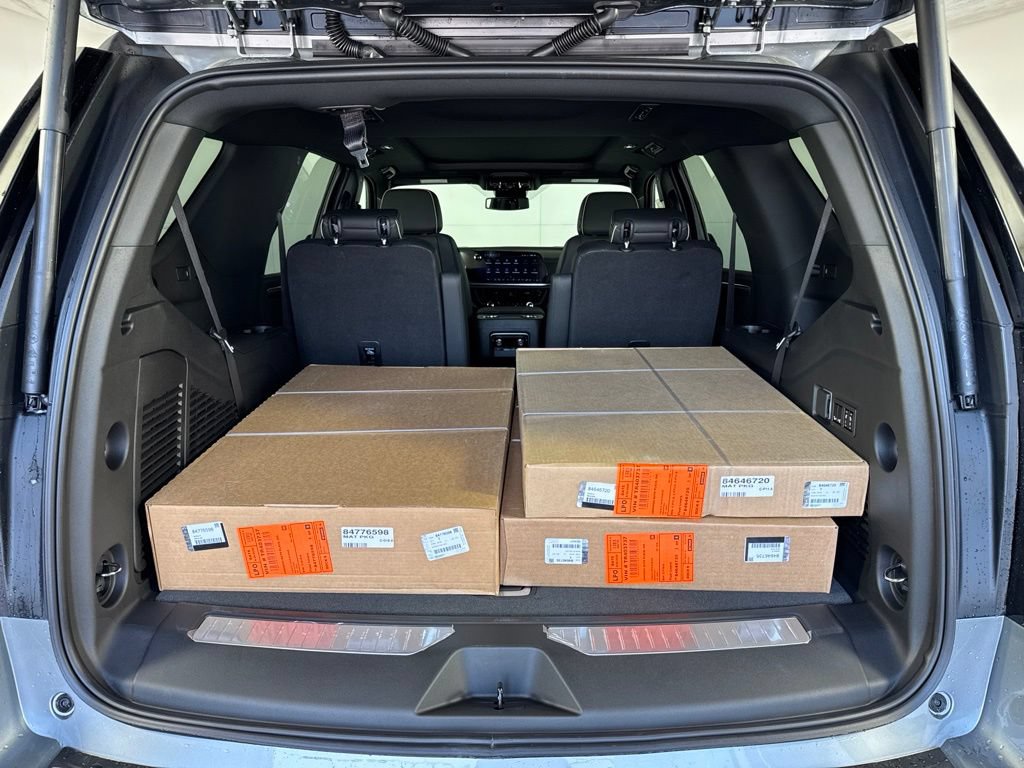 New 2026 Chevrolet Tahoe Premier w/ Sun And Tow Package AWD/4WD image 32