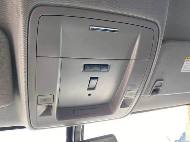 Used 2017 GMC Sierra 2500 SLT w/ Duramax Plus Package image 29