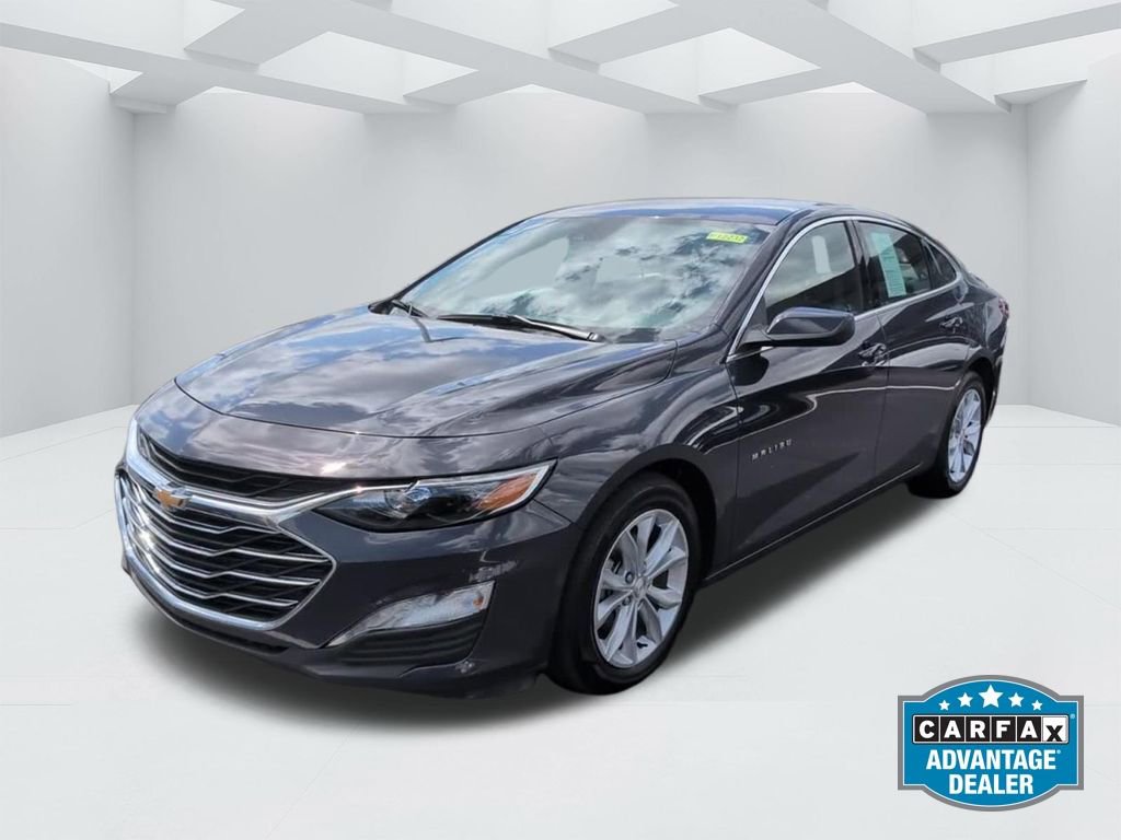 Used 2025 Chevrolet Malibu LT FWD image 2