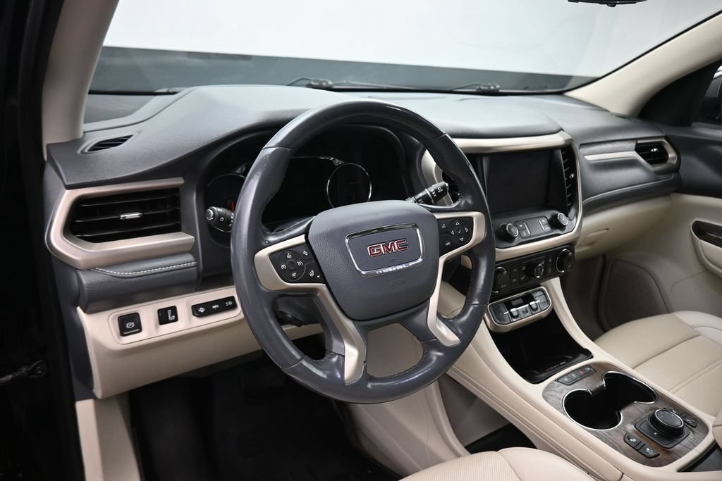 Used 2021 GMC Acadia Denali w/ Denali Ultimate Package AWD/4WD image 15