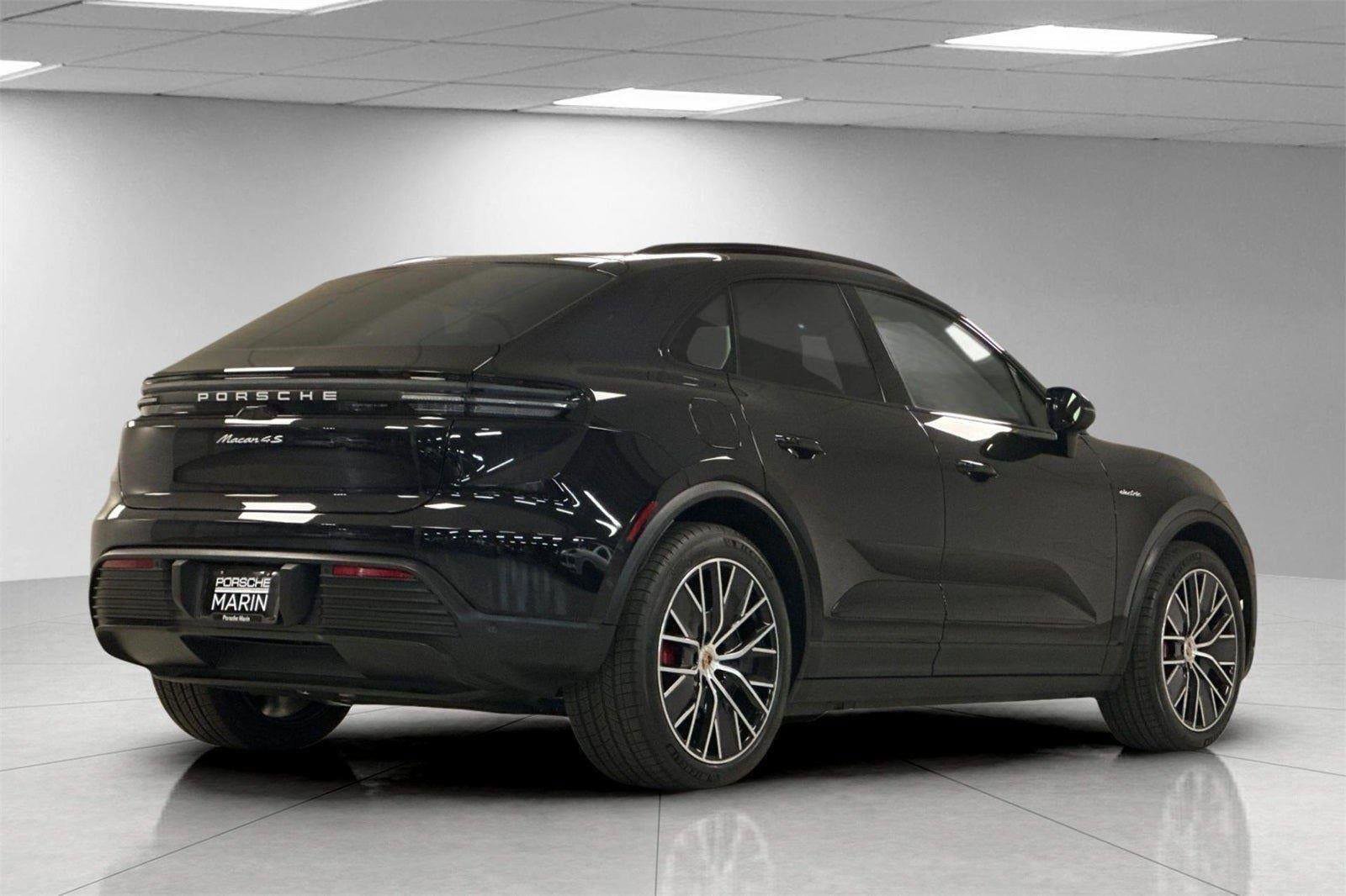 New 2025 Porsche Macan 4S Electric image 33