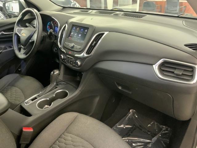 Used 2021 Chevrolet Equinox LT w/ Driver Convenience Package AWD/4WD image 9