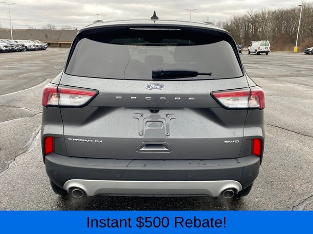 Used 2022 Ford Escape Titanium image 5