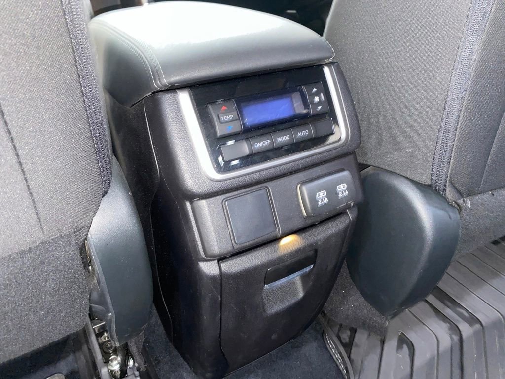Used 2021 Subaru Ascent Premium w/ Sport Package image 31