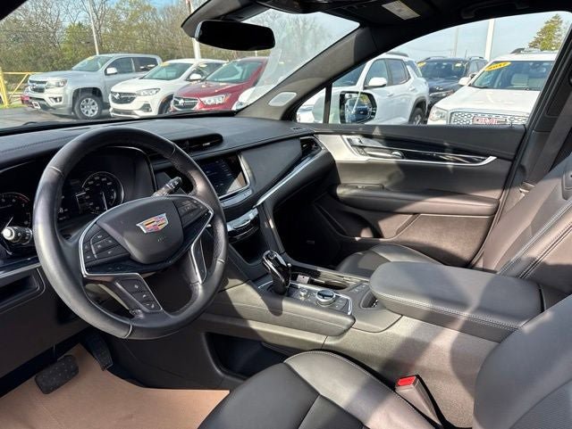 Used 2024 Cadillac XT5 Premium Luxury FWD image 11