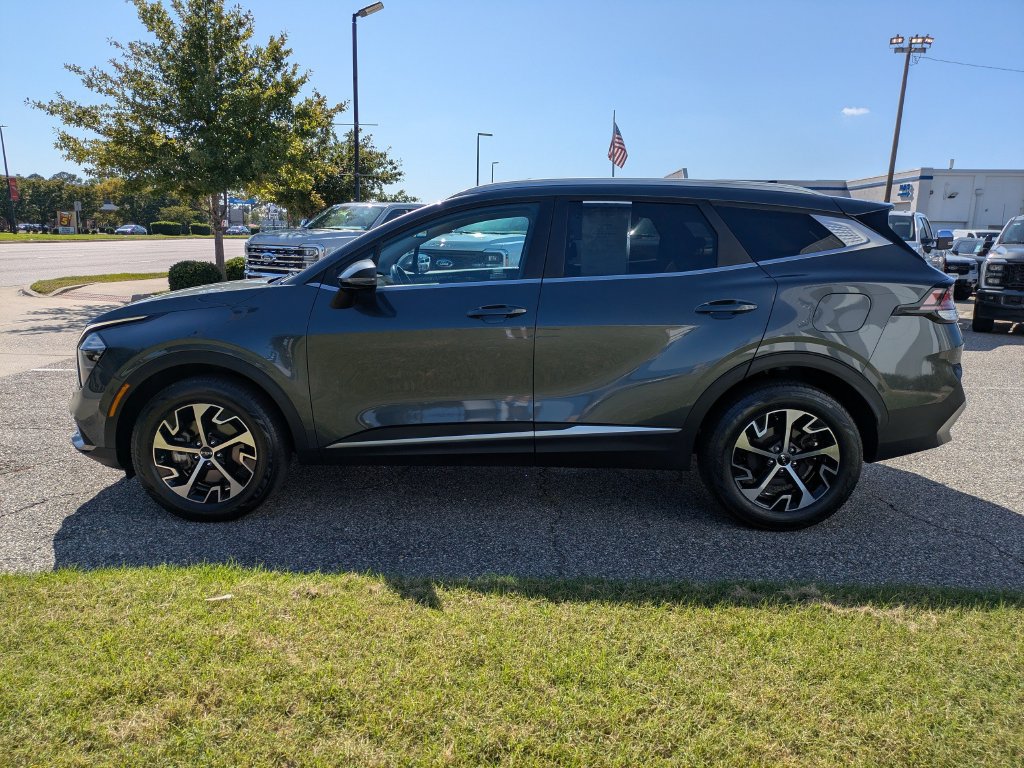 Used 2023 Kia Sportage EX AWD/4WD image 7