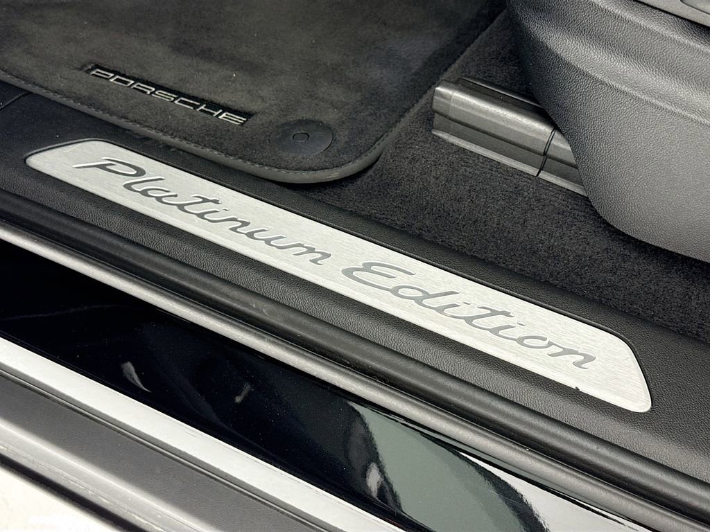 Certified 2023 Porsche Cayenne Platinum Edition AWD/4WD image 12