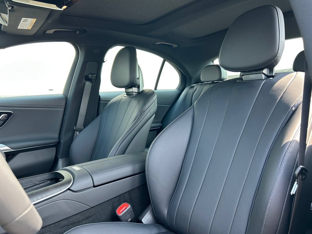 New 2026 Mercedes-Benz E 350 4MATIC Sedan image 16