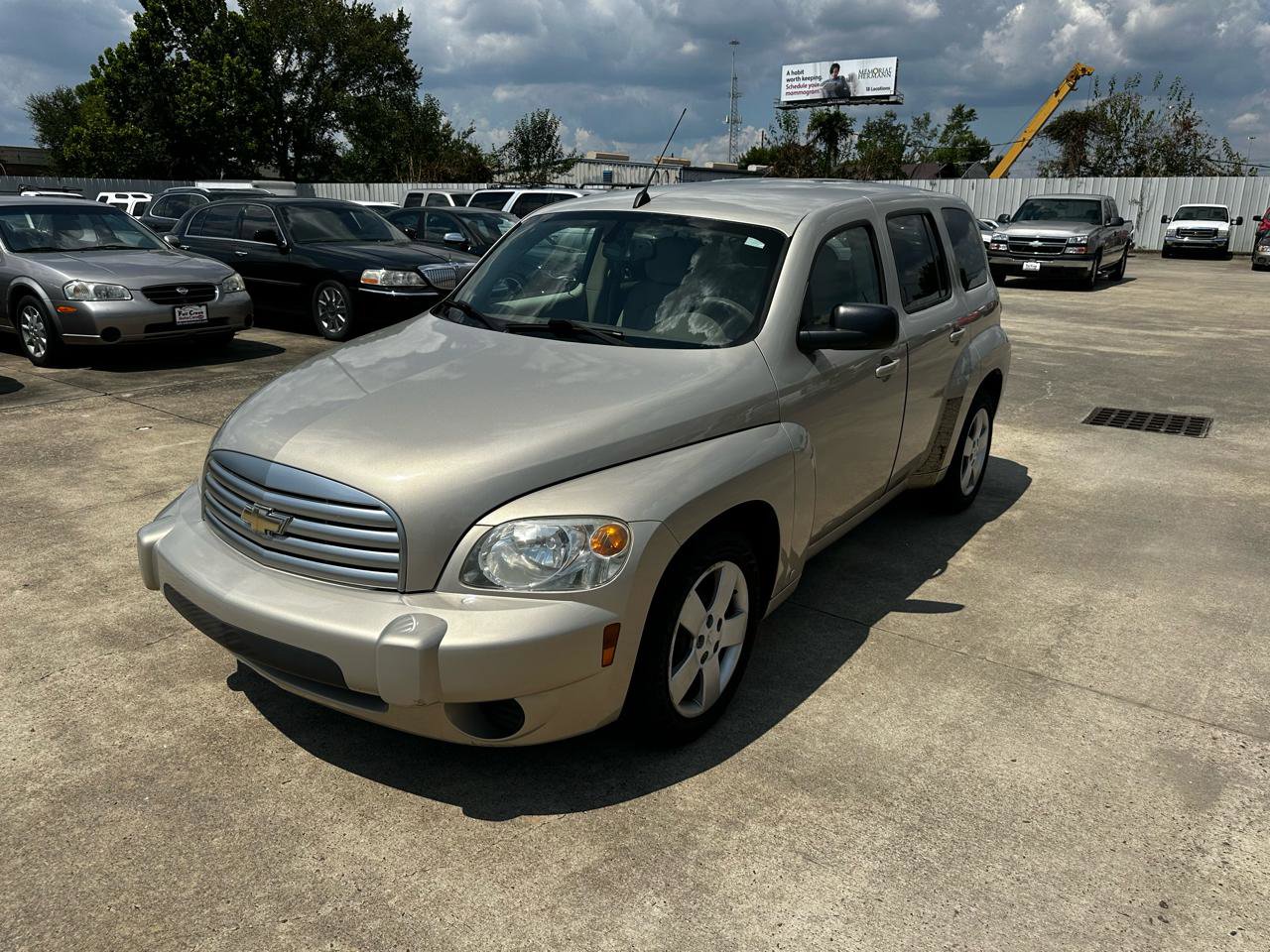 Used 2009 Chevrolet HHR LS image 2