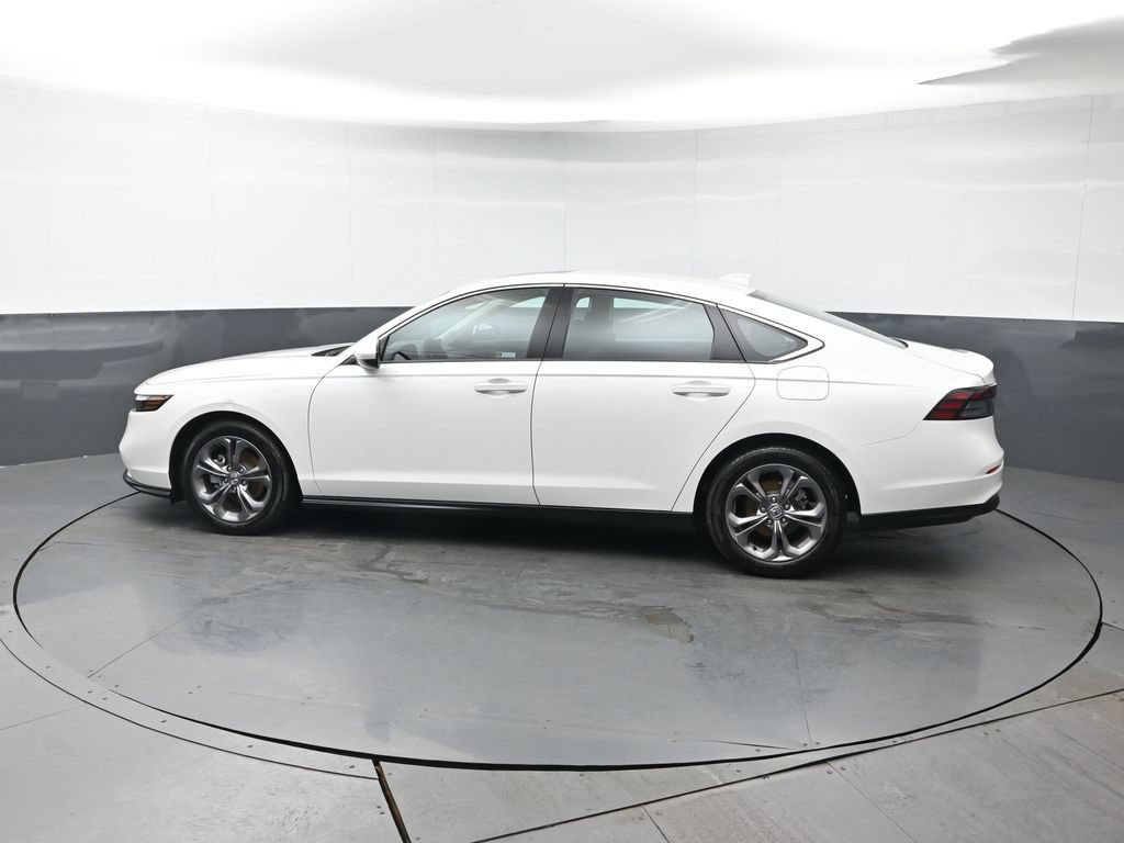 Certified 2024 Honda Accord EX image 3