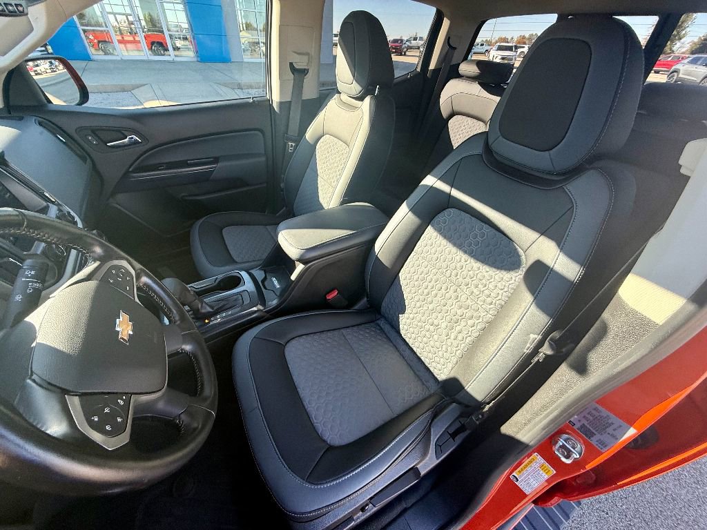 Used 2021 Chevrolet Colorado Z71 AWD/4WD image 14