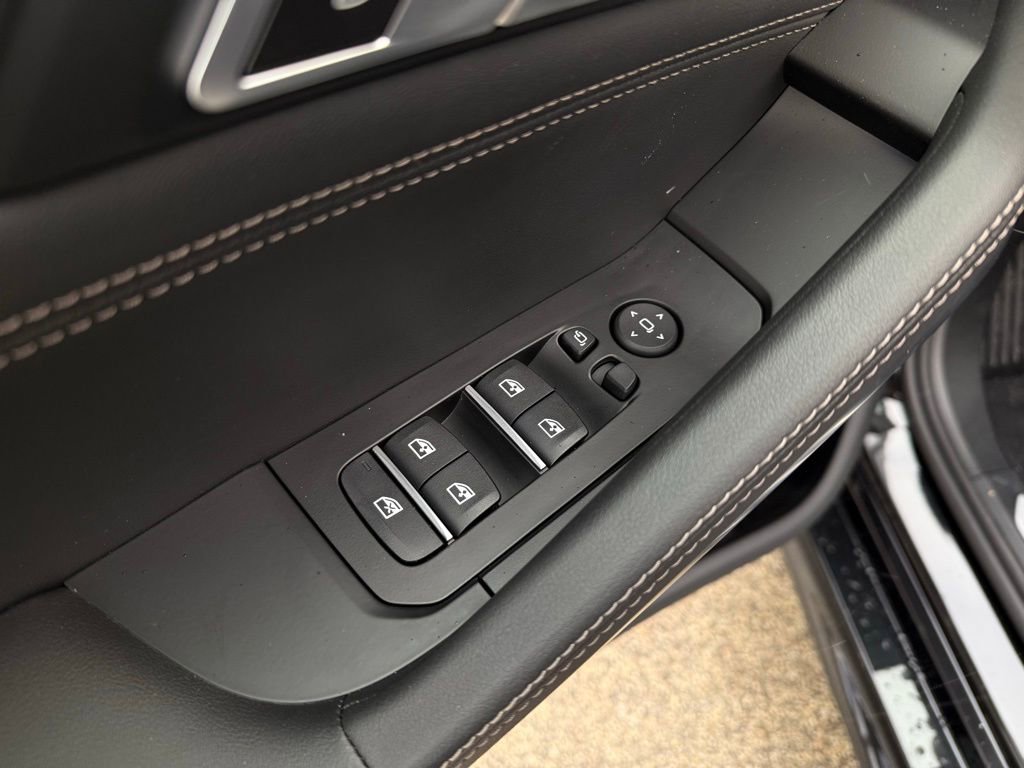 New 2026 BMW X6 xDrive40i image 21