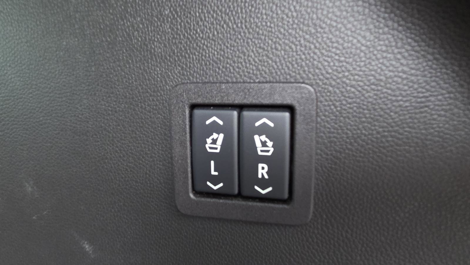 Used 2024 Buick Enclave Premium image 21