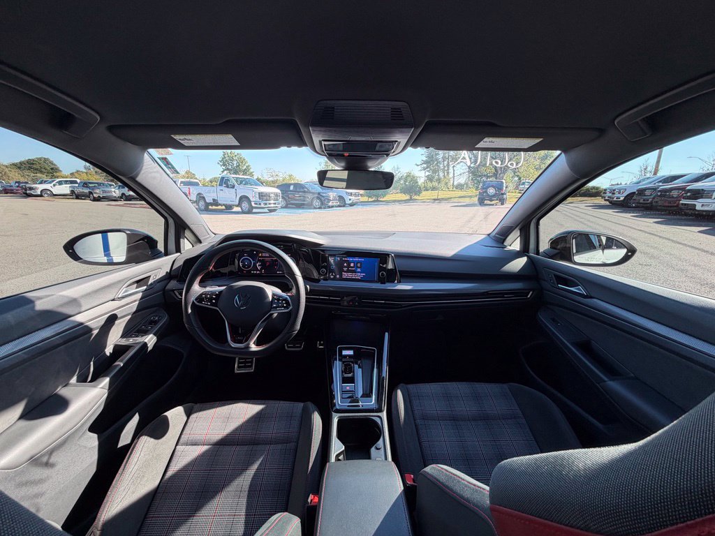 Used 2023 Volkswagen GTI 40th Anniversary Edition FWD image 17