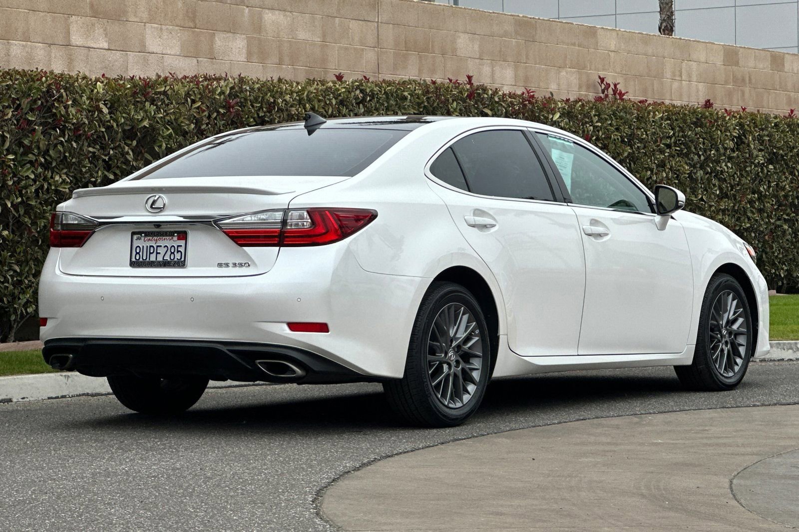 Used 2018 Lexus ES 350 image 4