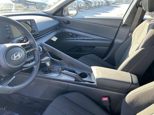 New 2026 Hyundai Elantra Sport image 6