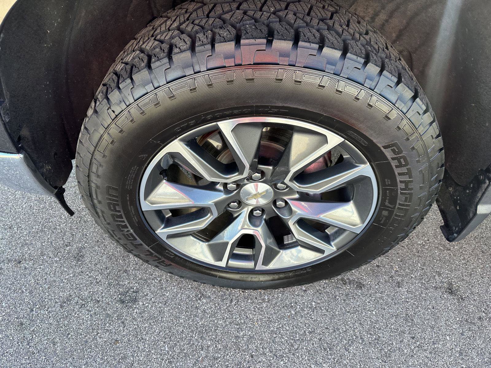 Used 2023 Chevrolet Silverado 1500 LT image 13