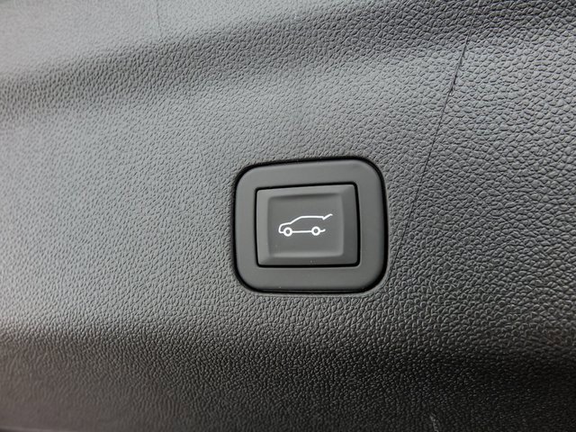 New 2026 Chevrolet Suburban Premier image 10