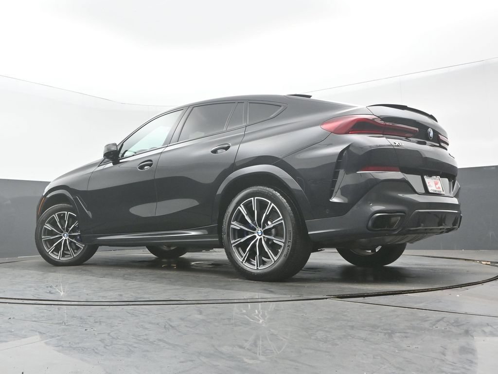 Used 2023 BMW X6 M50i w/ Climate Comfort Package AWD/4WD image 32