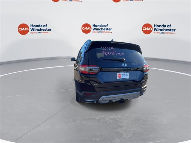 New 2025 Honda Pilot Touring image 8