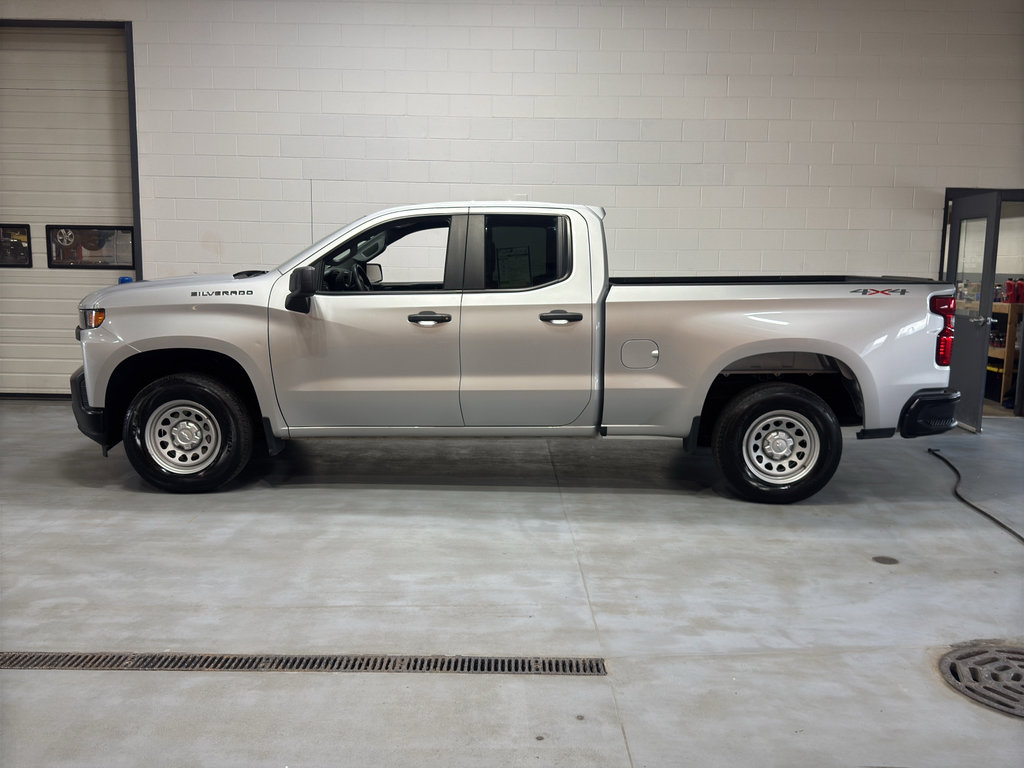 Used 2021 Chevrolet Silverado 1500 W/T w/ WT Value Package image 2