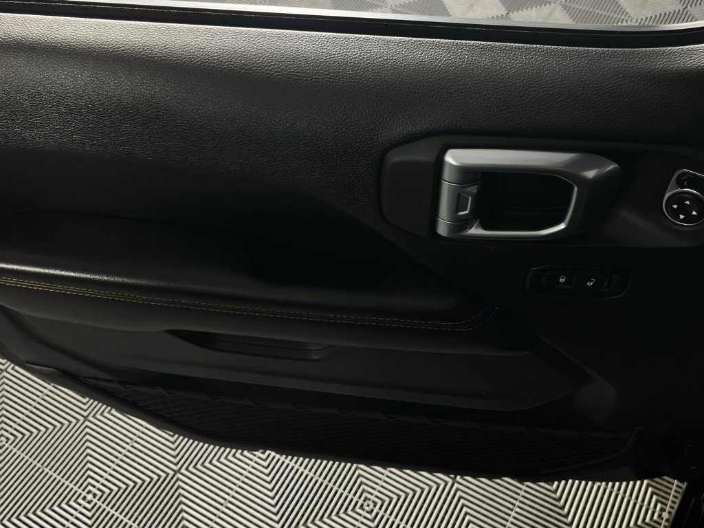 Used 2024 Jeep Wrangler Unlimited Sahara w/ Safety Group image 22