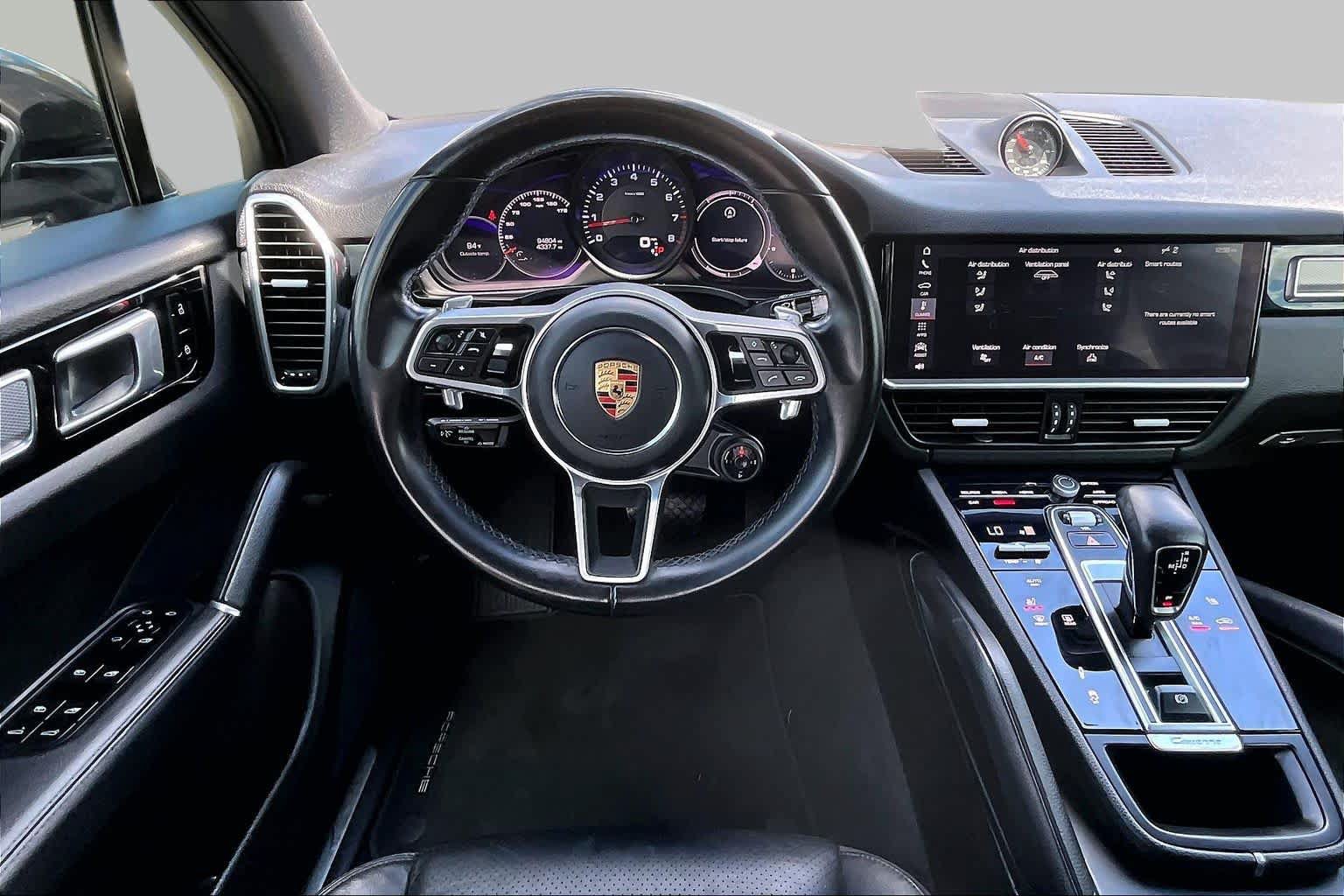 Used 2020 Porsche Cayenne AWD/4WD image 6