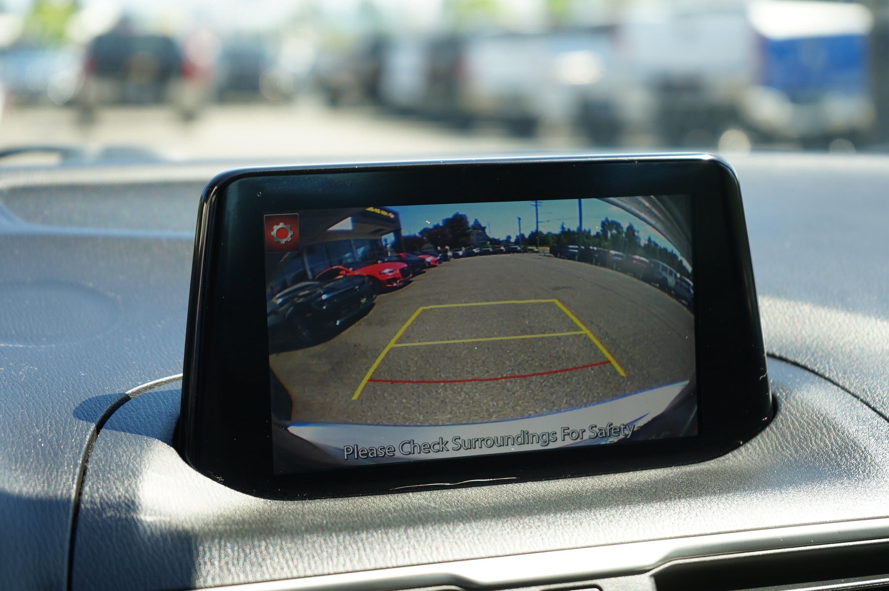 Used 2018 MAZDA MAZDA3 Touring FWD image 18