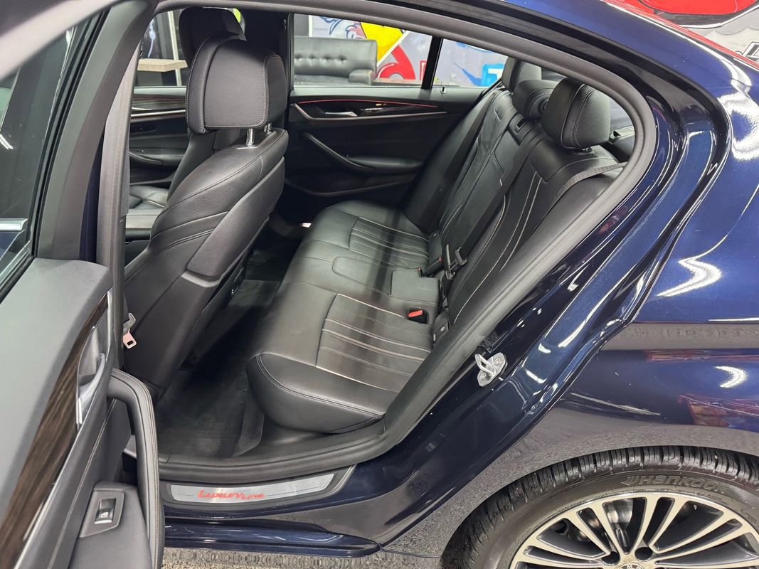 Used 2019 BMW 540i xDrive w/ Convenience Package image 12