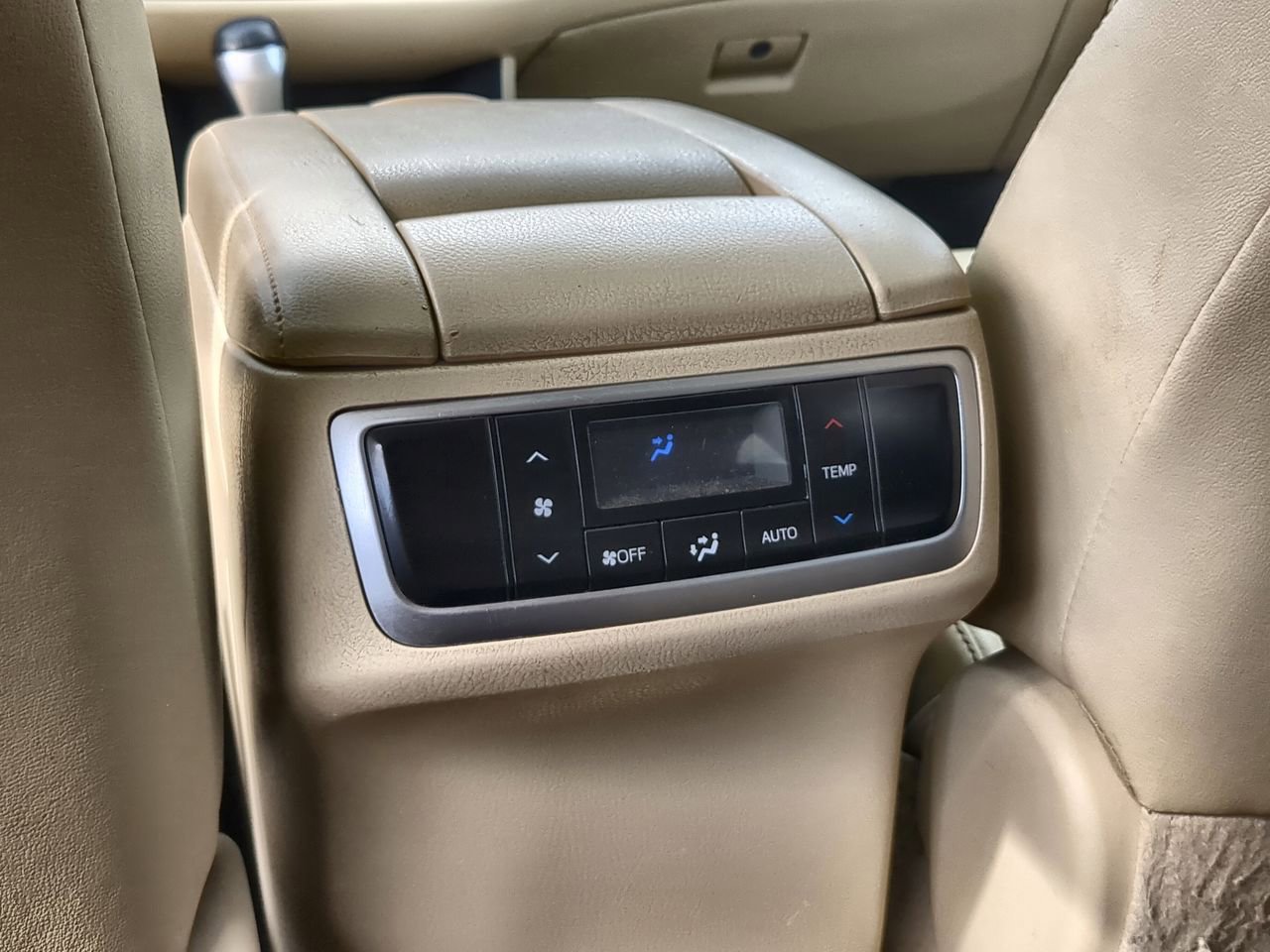 Used 2017 Toyota Highlander XLE FWD image 21