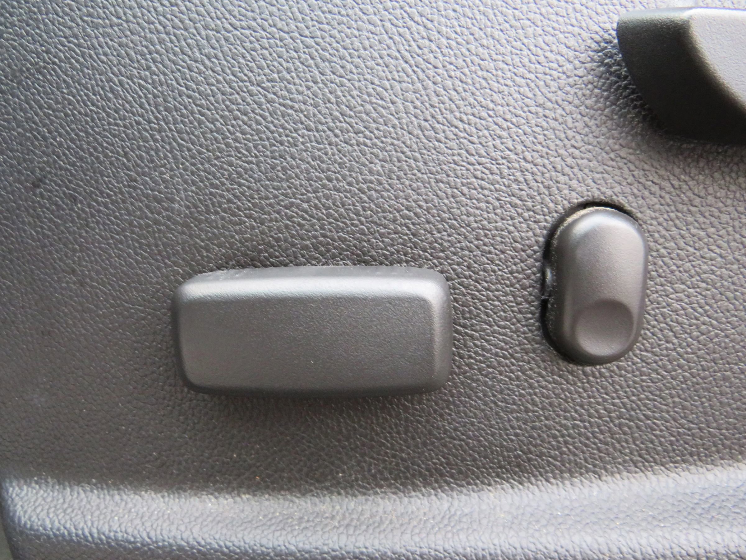 Used 2015 Chevrolet Colorado Z71 image 31