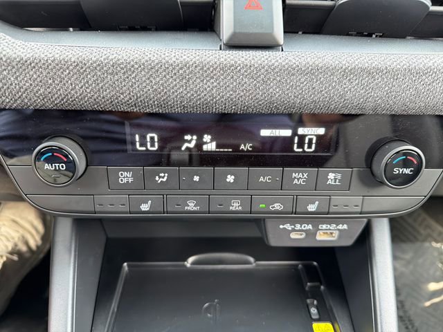Certified 2026 Subaru Outback Limited AWD/4WD image 14