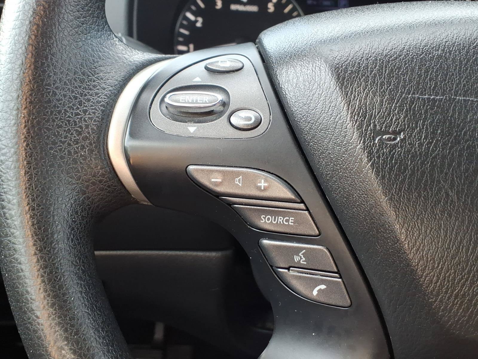Used 2019 Nissan Pathfinder S AWD/4WD image 15