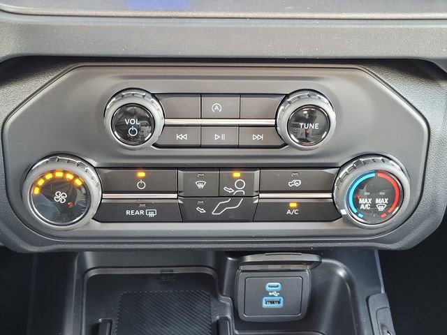 New 2025 Ford Bronco 4-Door image 22