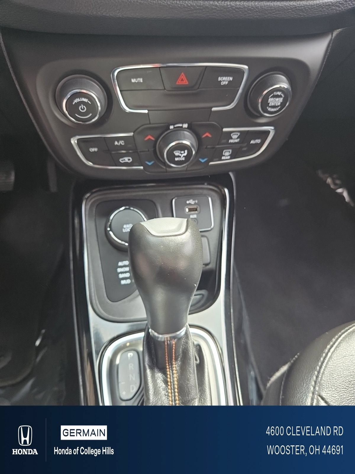 Used 2020 Jeep Compass Limited AWD/4WD image 16