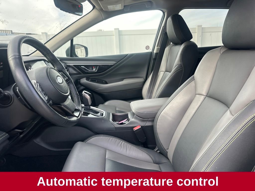 Used 2025 Subaru Outback Onyx Edition image 11