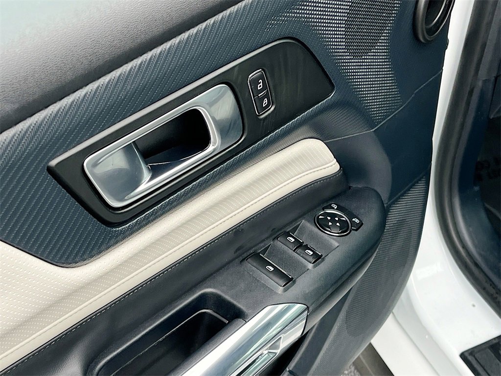 Used 2024 Ford Mustang Premium image 17