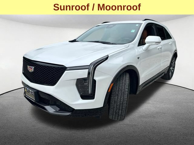 Used 2025 Cadillac XT4 Sport AWD/4WD image 5