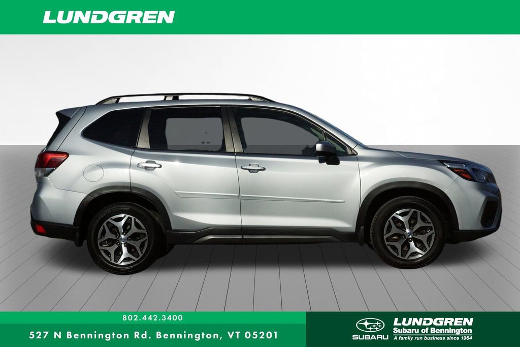 Used 2019 Subaru Forester Premium w/ All-Weather Package image 2