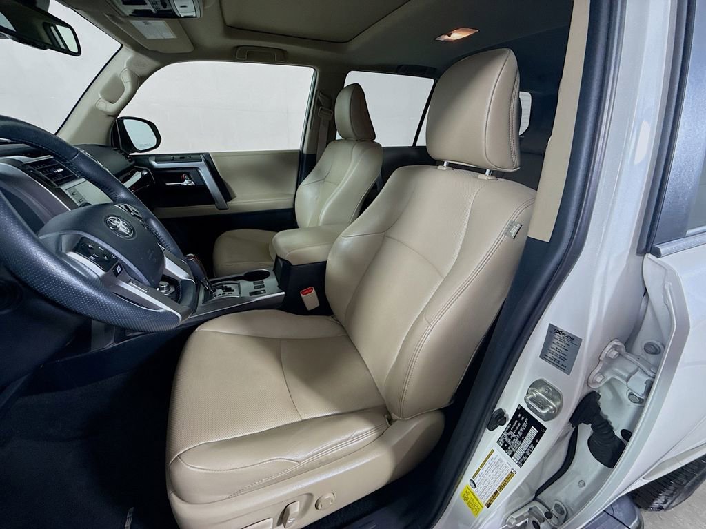 Used 2022 Toyota 4Runner Limited AWD/4WD image 17