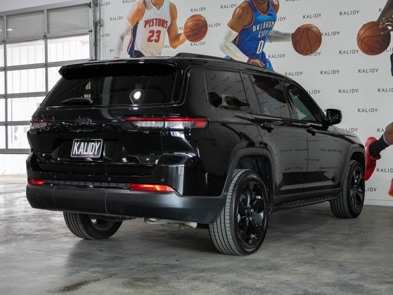 Used 2023 Jeep Grand Cherokee L Altitude image 26