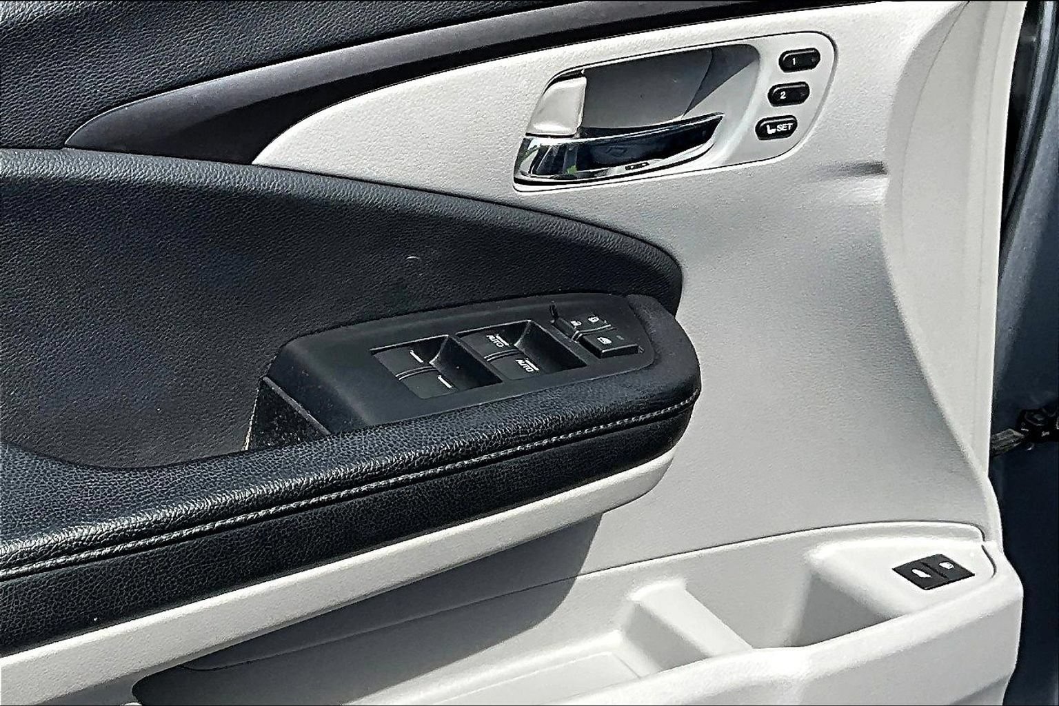 Used 2021 Honda Pilot Special Edition image 23