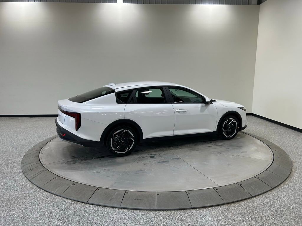 New 2026 Kia K4 EX image 5